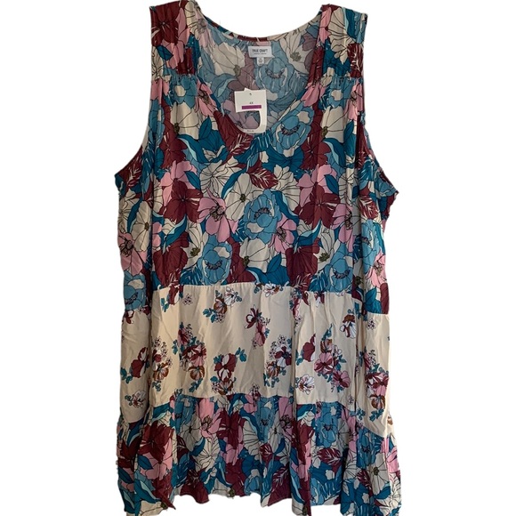 True Craft NWT🔥DEAL floral print , tiered ruffle/shirred dress, size 4X - Picture 2 of 6